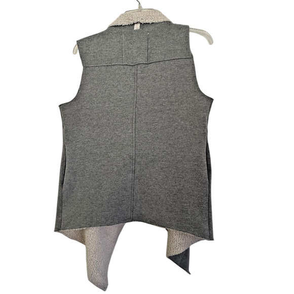 Cavalini Women's Size Medium Grey Sherpa Open Front Western Cardigan Sweater - Picture 2 of 6